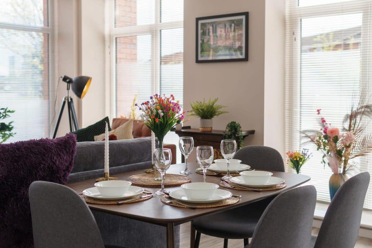 2 Bedroom Modern Apartment In Manchester Exteriör bild